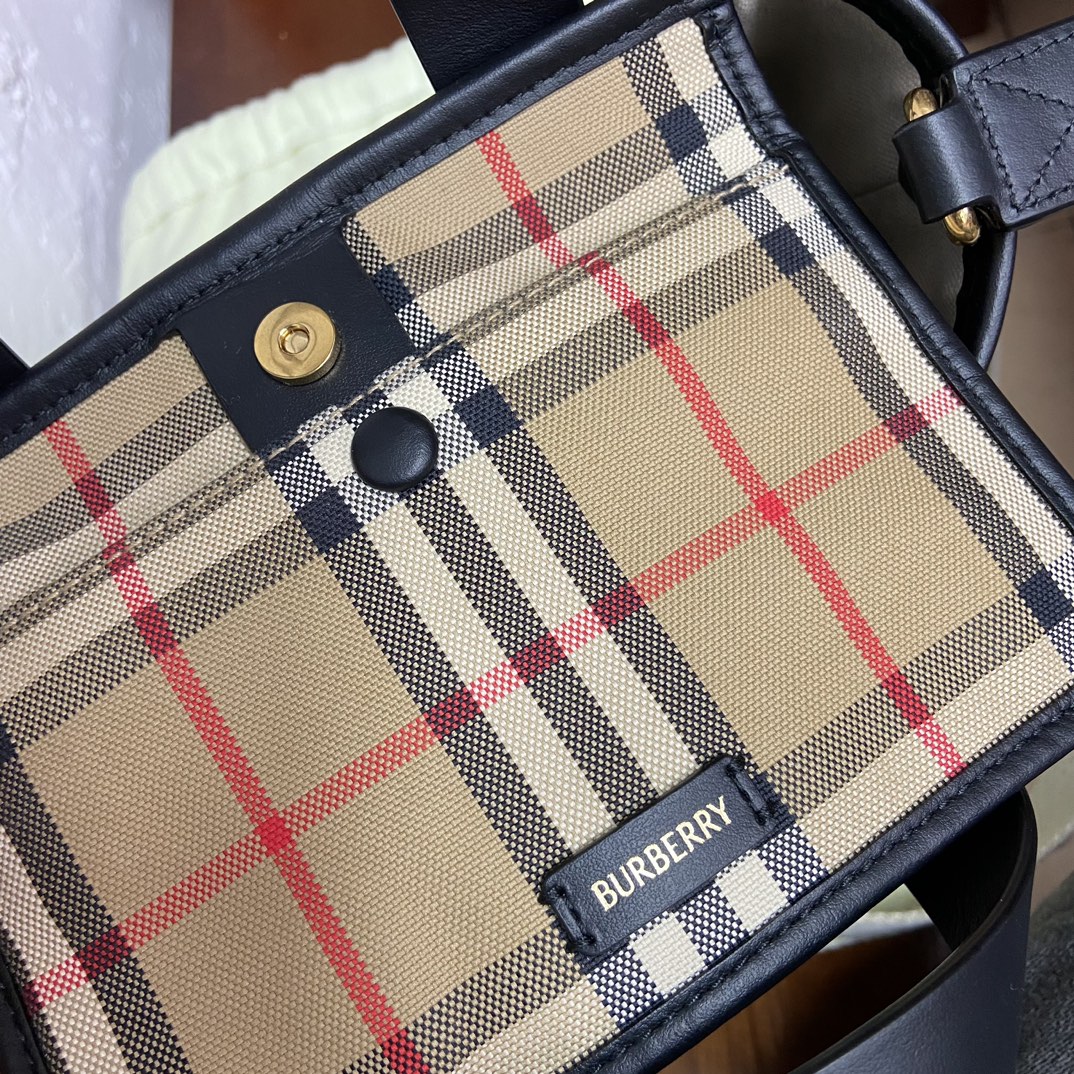 Burberry Shopping Bags